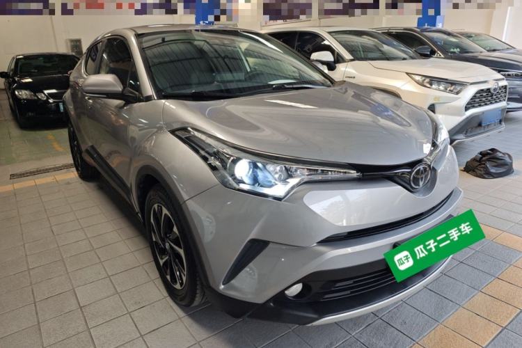 Used Toyota IZOA 2018 2.0L Yichi Version China VI Standard