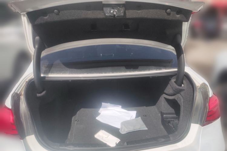 Used BMW 3 Series 2017 320i M Sport Trunk