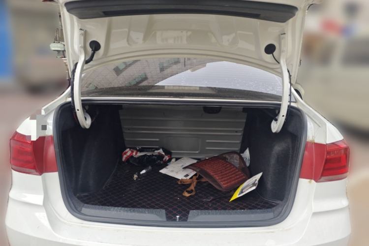 Used Volkswagen Santana 2018 1.5L Manual Fashion Edition Trunk