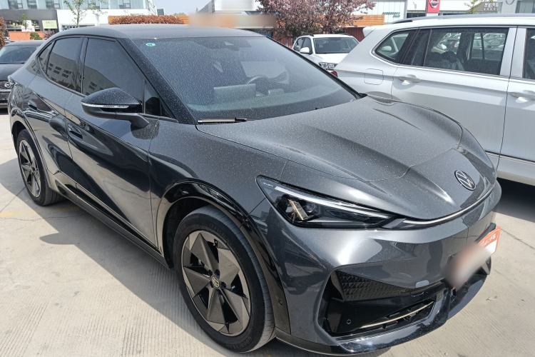 Used Volkswagen ID.UNYX 2024 Pro Long-Range Version Front Right 45 Deg