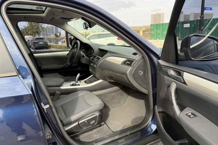 Used BMW X3 2016 sDrive20i
