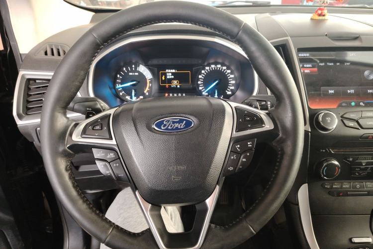 Used Ford Edge 2017 EcoBoost 245 Two-Drive Platinum Edition 5 Seats