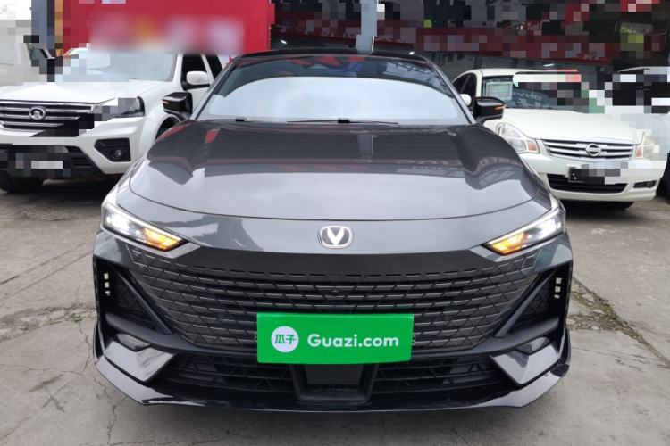 Used CHANGAN UNI-V 2023 1.5T Sport Edition
