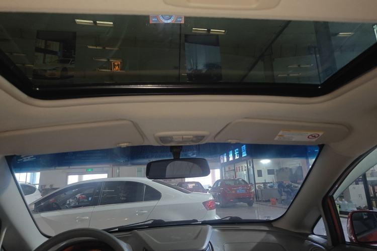 Used Chevrolet Sail 2013 Hatchback 1.4L AMT U-Style Edition
