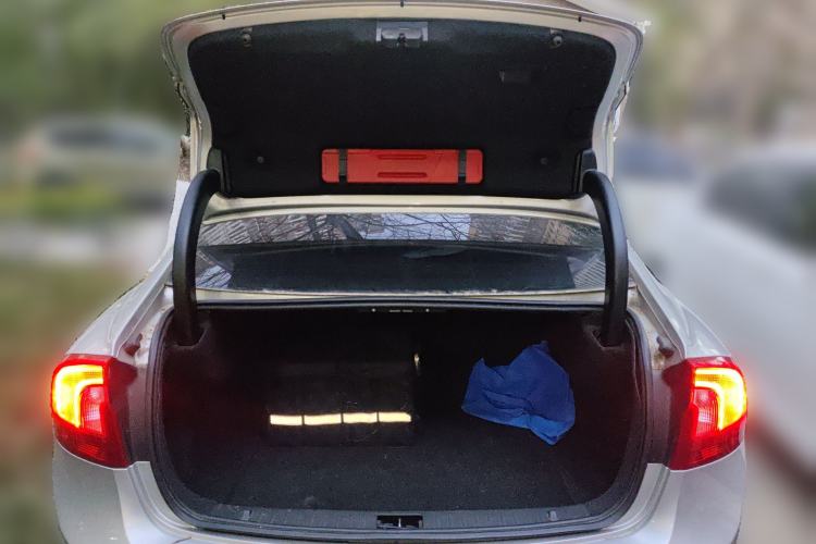 Used Volvo S60 2015 S60L 2.0T Zhiyuan Edition