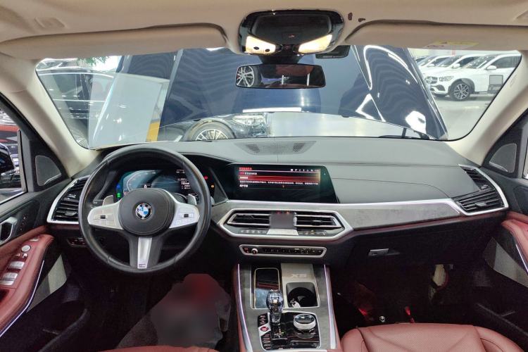 Used BMW X5 2022 Restyled xDrive 30Li Luxury Version M Sport Package