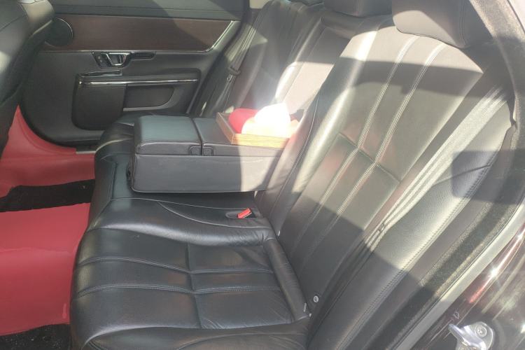 Used Jaguar XJ 2014 XJL 2.0T Two-Wheel-Drive Elegant Business Edition
