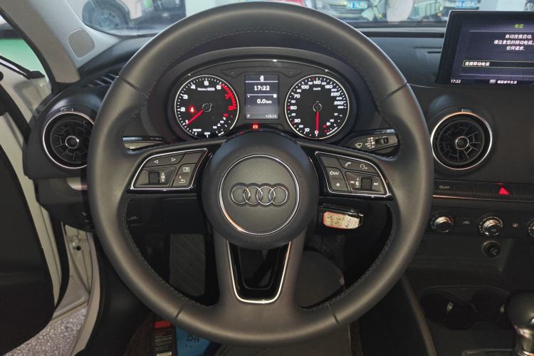 Used Audi A3 2019 Sportback 35 TFSI Ambition China VI Steering Wheel