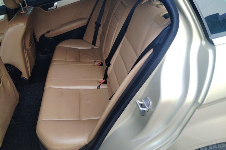 Used Mercedes-Benz C-Class 2011 C 200 Fashion Travel Edition