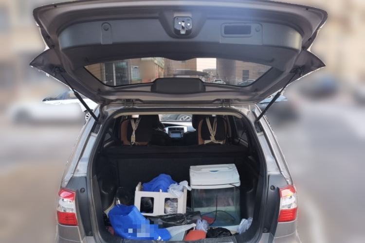 Used Nissan Livina 2013 1.6XE Manual Comfort Edition
