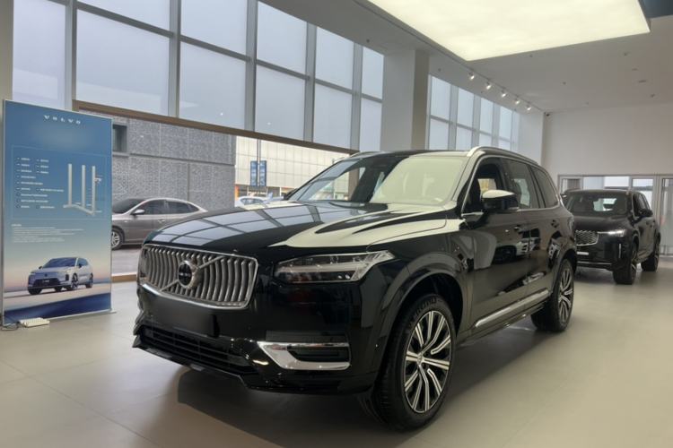 Used Volvo XC90 2025 B6 Zhiyi Luxury 7-Seater