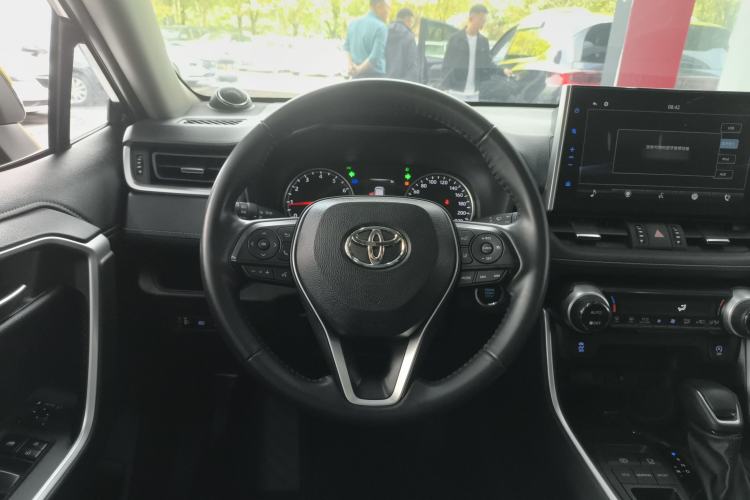 Used Toyota Wildlander 2022 2.0L CVT Two-Wheel Drive Luxury PLUS Edition Steering Wheel