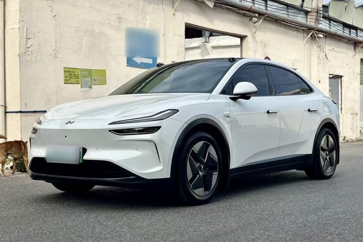 Used ONVO L60 2024 60 kWh Rear-Drive Version