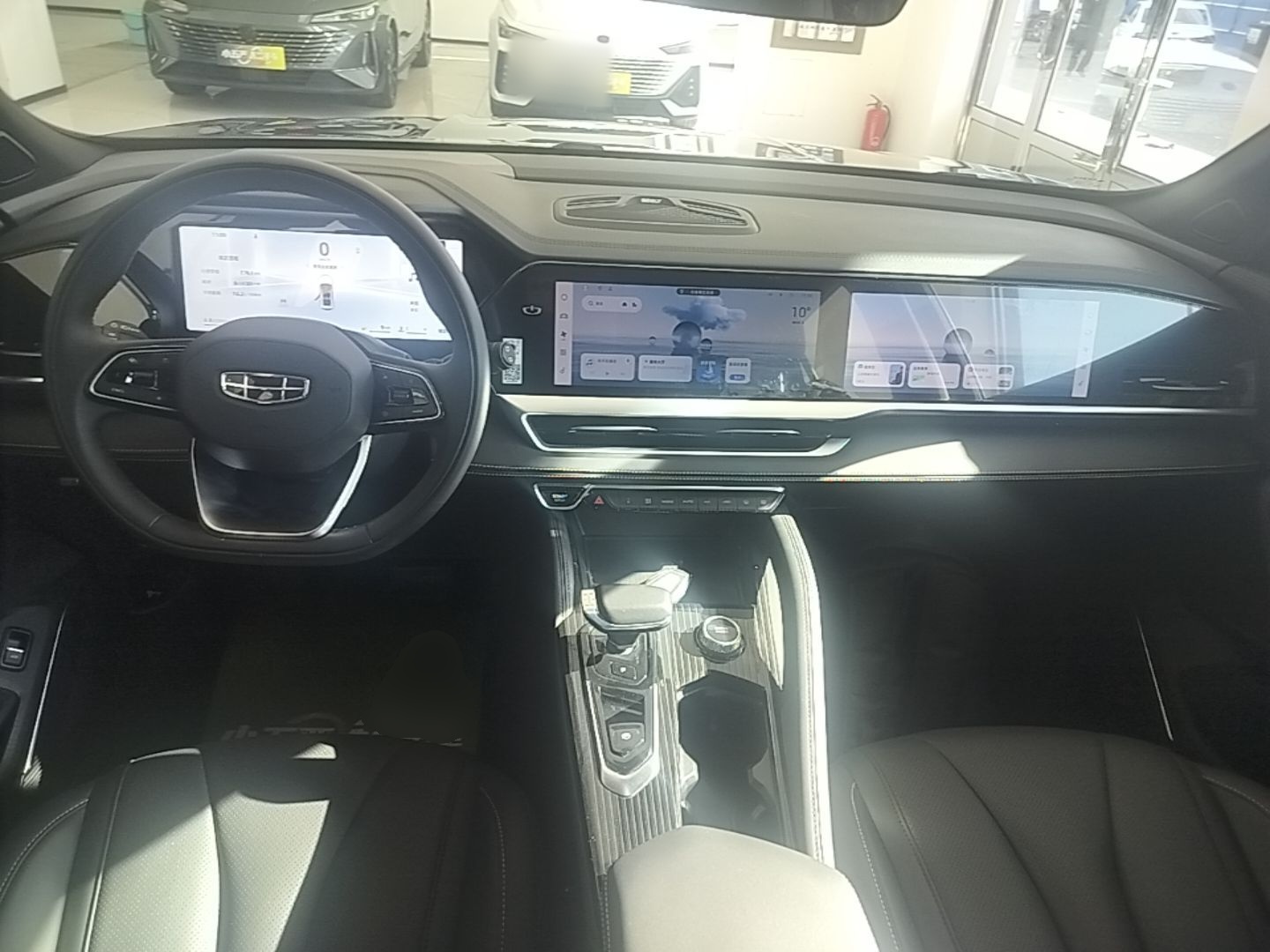 Geely Auto Monjaro L 2024 2.0TD DCT EVO Two-Wheel Drive Long-Range Version — снимка 12