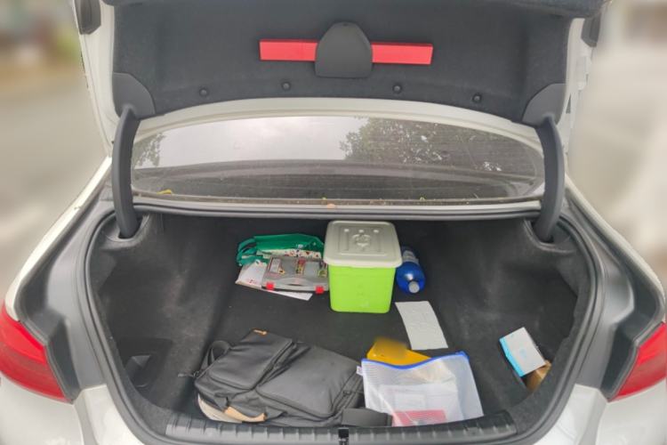 Used BMW 5 Series 2020 530Li Luxury Edition M Sport Package Trunk