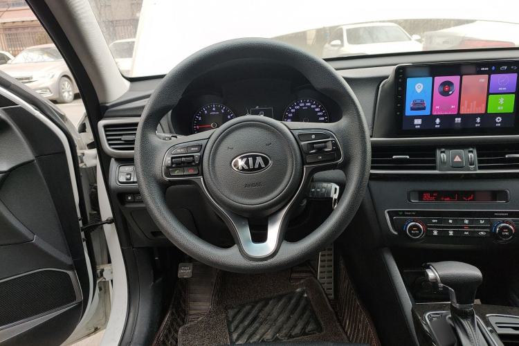 Used Kia K5 2016 2.0L Automatic GLS