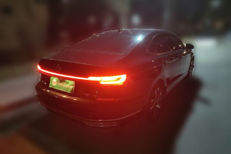 Used Volkswagen Passat 2025 Premium Version 380TSI Dragon Edition Rear Right 45 Deg