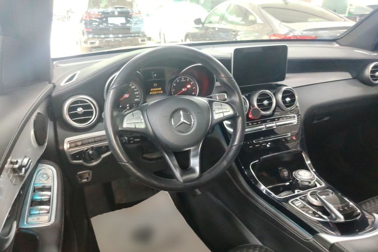 Used Mercedes-Benz GLC Coupe 2019 Facelift GLC 200 4MATIC Coupe SUV Steering Wheel