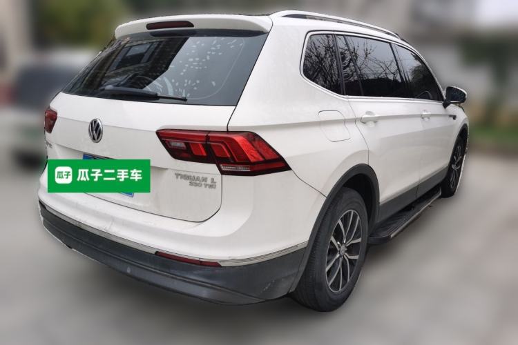 Used Volkswagen Tiguan L 2017 330TSI Automatic Two-Wheel Drive Luxury Edition Rear Right 45 Deg