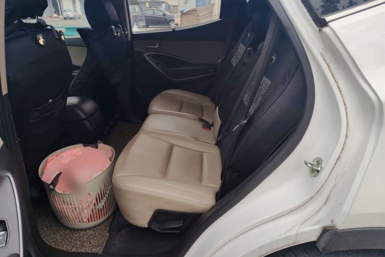 Used Hyundai Santa Fe 2013 2.4L Automatic 2WD Comfort Edition
