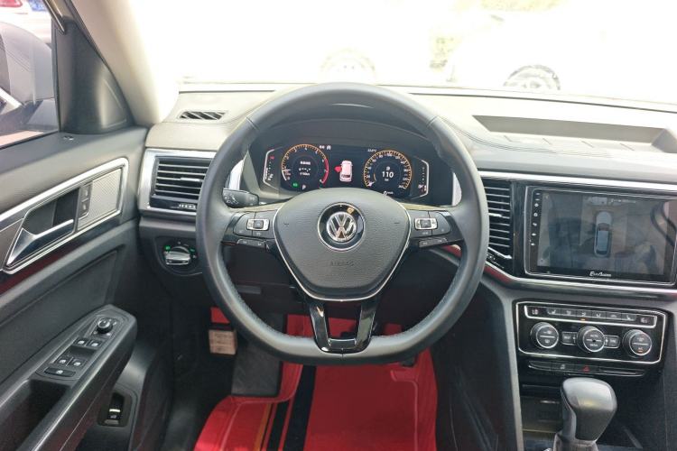 Used Volkswagen Teramont 2020 Revised Version 330TSI Two-Wheel Drive Luxury Edition Steering Wheel
