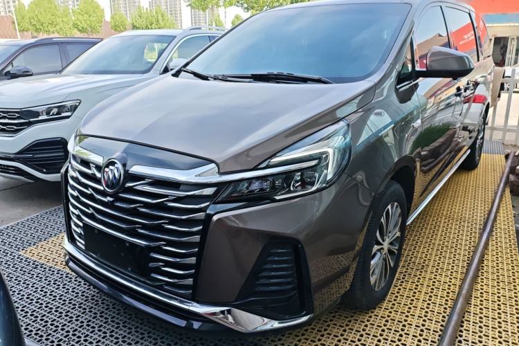 Used Buick GL8 2023 Land Executive Class Comfort Model