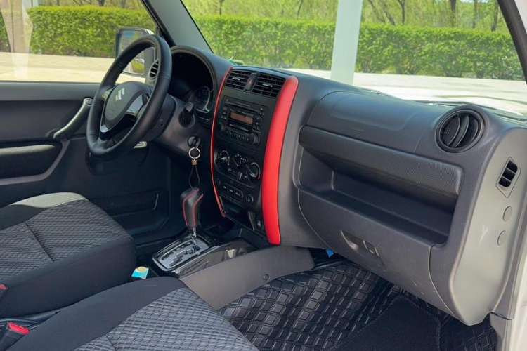 Used Suzuki Jimny 2015 1.3 AT JLX
