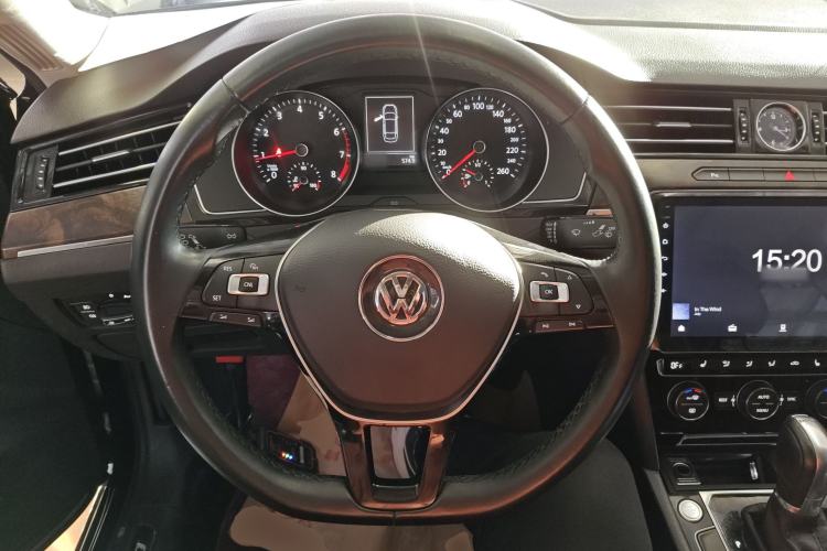 Used Volkswagen Magotan 2018 330TSI DSG Luxury Model