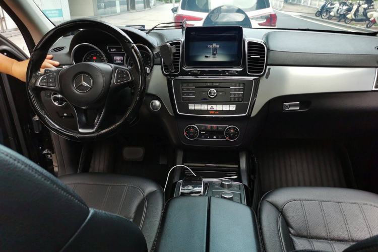 Used Mercedes-Benz GLS 2016 GLS 400 4MATIC Dynamic Model
