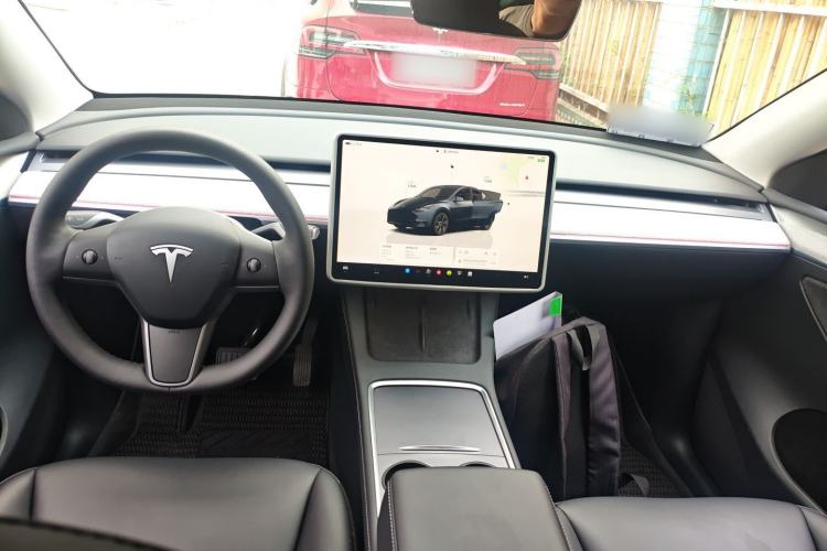 Used Tesla Model Y 2024 Rear-Wheel-Drive Version Center Console