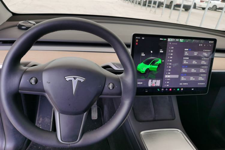 Used Tesla Model Y 2022 Rear-Wheel-Drive Version
