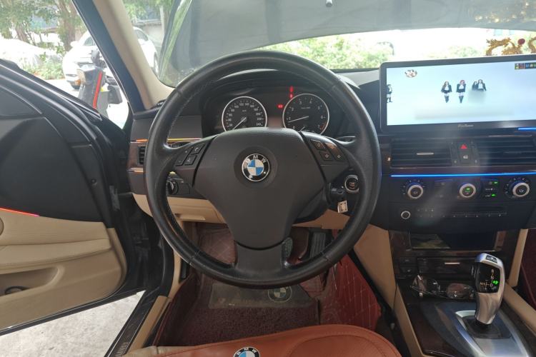 Used BMW 5 Series 2010 523Li Luxury Model Steering Wheel