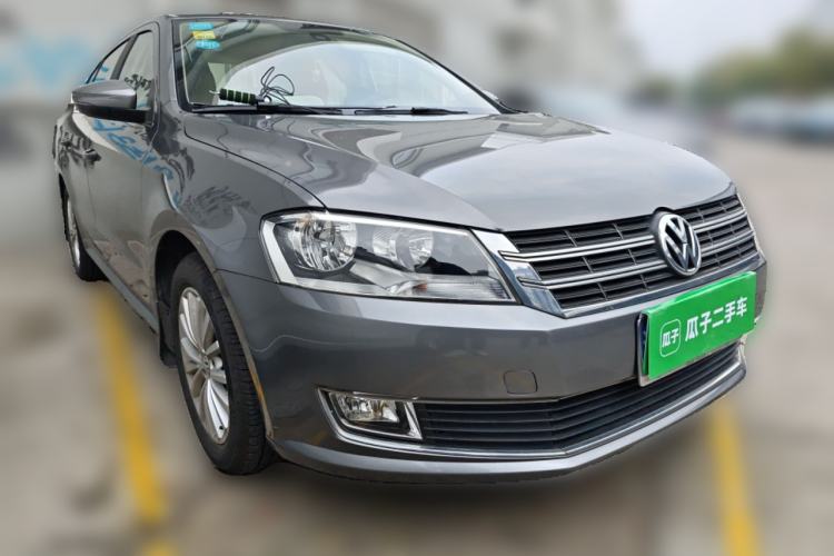 Used Volkswagen Lavida 2013 Revised Version 1.6L Automatic Luxury Edition
