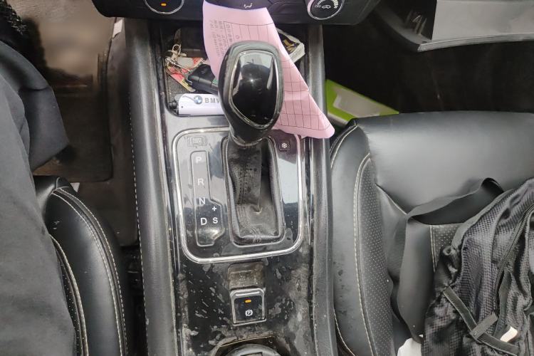 Used Dongfeng Fengon 580 2017 1.5T CVT Comfort Model Gear Lever