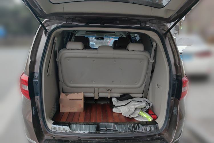 Used Buick GL8 2018 28T Luxury Model China VI Standard Trunk