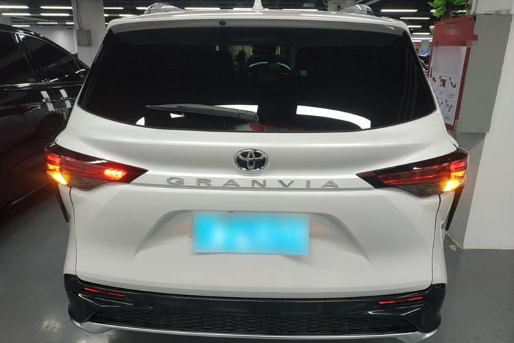 Used Toyota Granvia 2024 2.5L Hybrid Prestige PLUS Four-Wheel Drive Version
