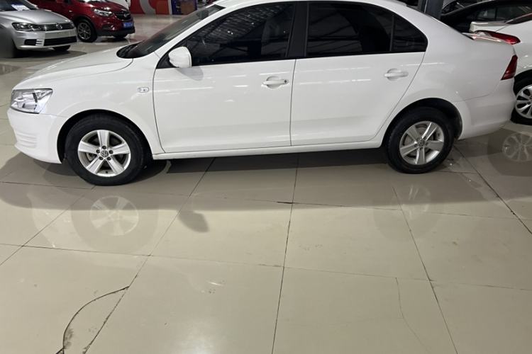 Used Volkswagen Santana 2015 1.4L Manual Fashion Edition