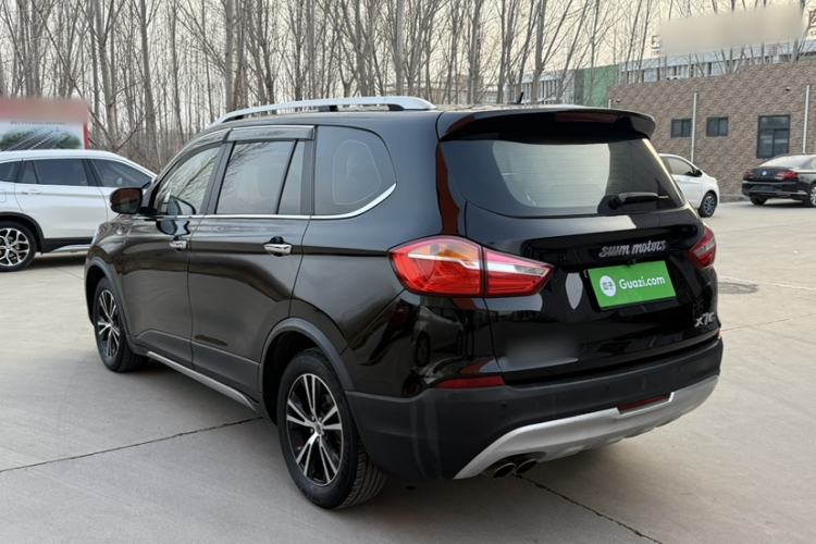 Used SWM X7 2016 1.8L Manual Luxury Edition 7 Seats
