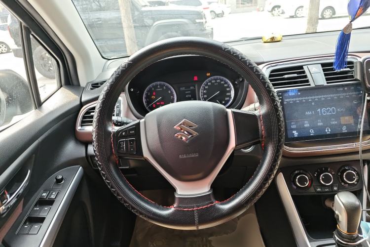 Used Suzuki Vitara S-Cross 2017 1.6L CVT Two-Wheel Drive Urban Fashion Model
