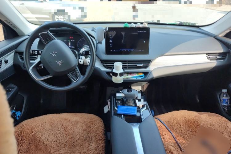 Used Hongqi E-QM5 2023 620km PLUS
