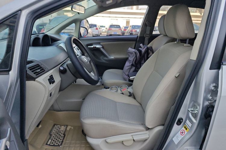 Used Toyota Verso 2014 Starlight 180E CVT Elite Edition
