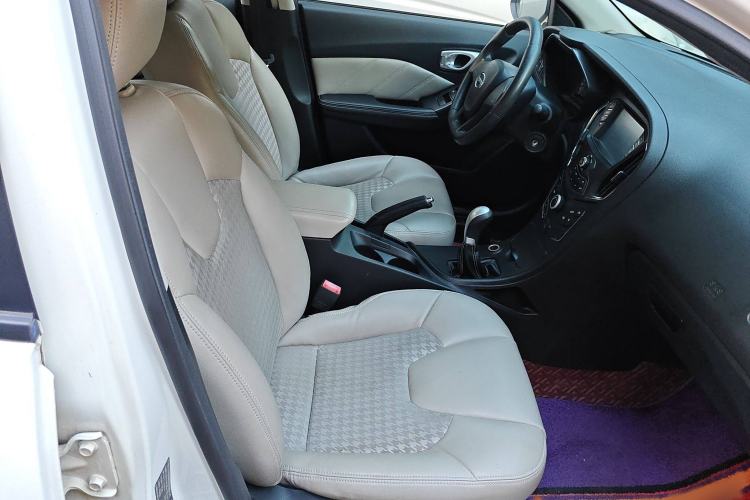 Used GAC Trumpchi GA3S Vision 2014 1.6L Manual Elite ESP Version
