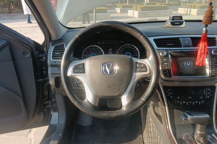 Used CHANGAN Raeton 2014 1.8T Automatic Prestige Anniversary Edition China V Standard Steering Wheel