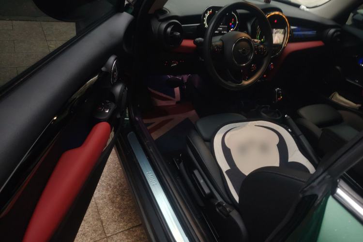 Used MINI 2021 1.5T COOPER Classic Edition Driver Seat