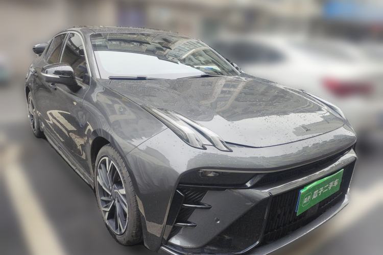 Used Lynk & Co 03 2023 2.0TD DCT JingPro Front Right 45 Deg