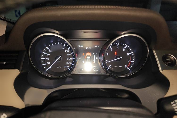 Used Land Rover Range Evoque 2015 2.0T Five-Door Zhiyao Edition Instrument Cluster