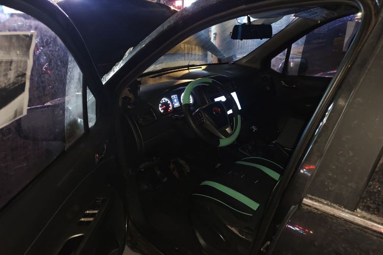 Used FORTHING Joyear X5 2013 1.6L Manual Luxury Model China V Standard Driver Seat