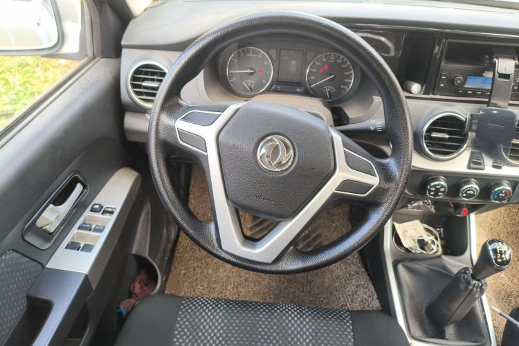 Used Dongfeng Ruichi 2019 2.4L Gasoline China VI Standard Two-Wheel-Drive Long Cargo Bed 2TZD Steering Wheel