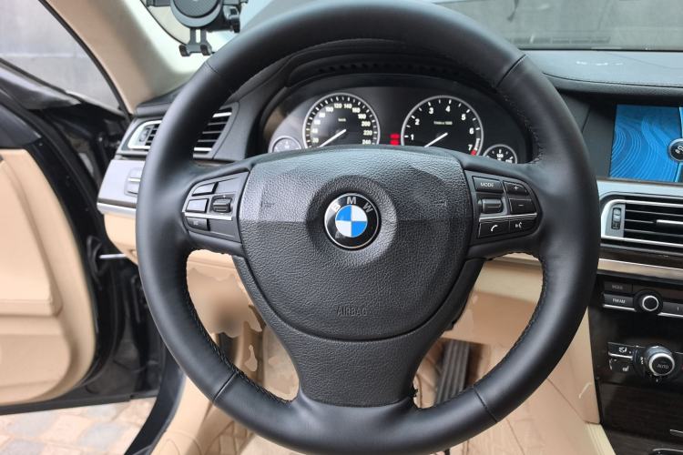 Used BMW 7 Series 2009 740Li Leading Model
