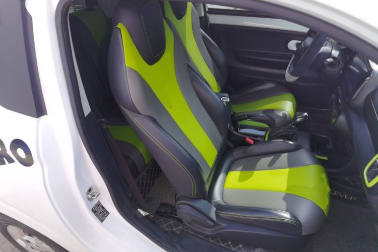 Used Roewe Clever 2021 302 km New Four-Seater Super-Efficient Version